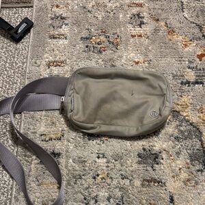 lululemon athletica Light Gray Waist/Crossbody Pack